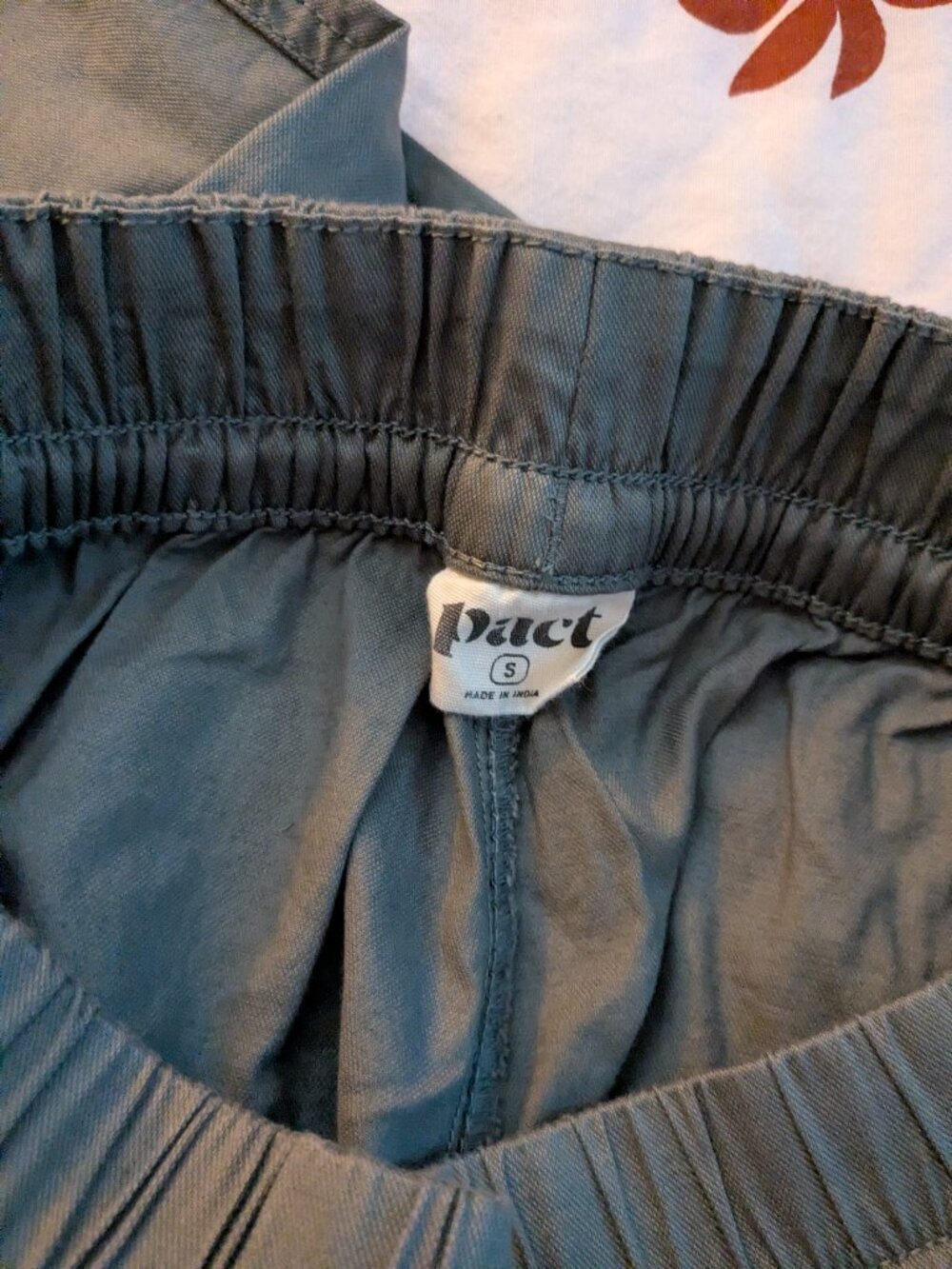 Pact Organic Cotton Green Pants - Picture 3 of 5